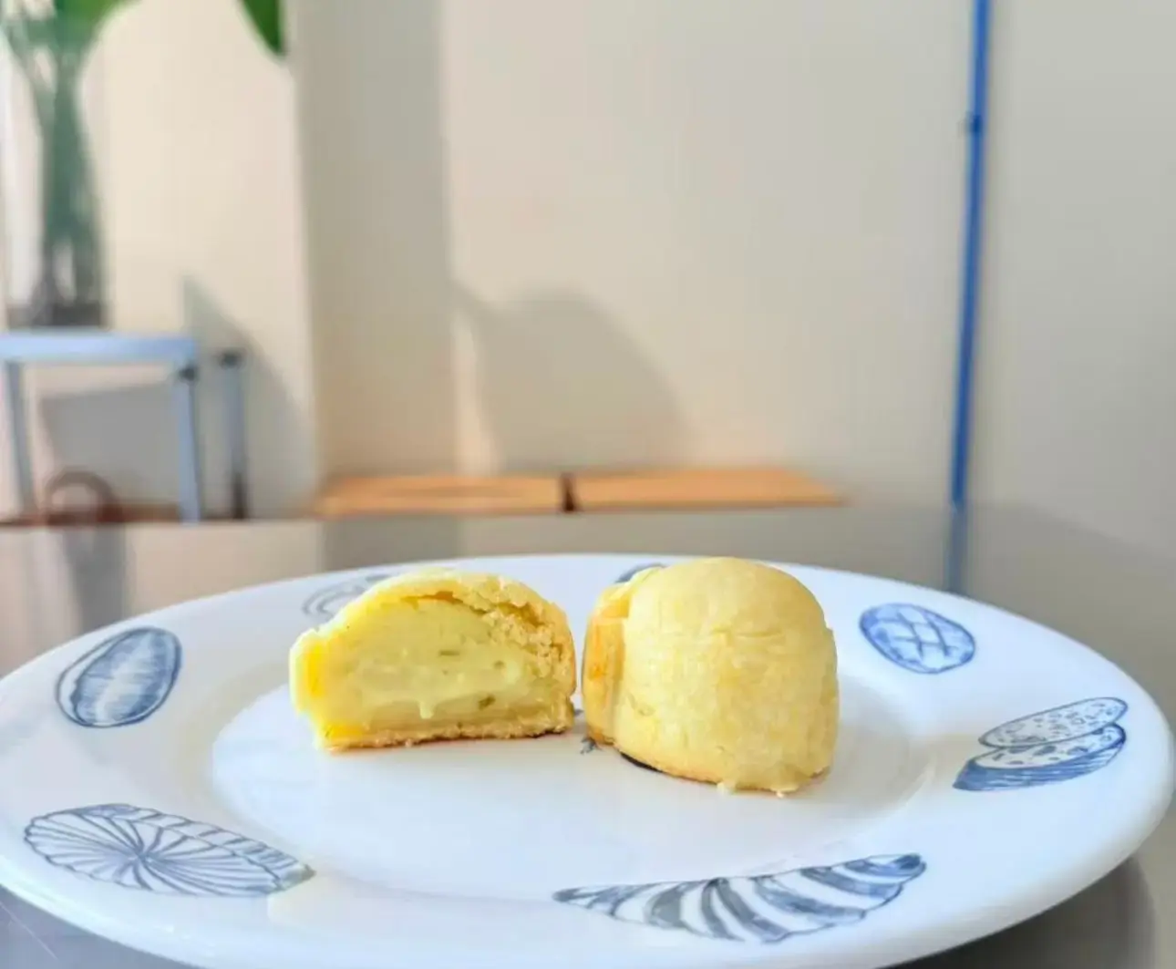 Lemon Cheese Mooncake